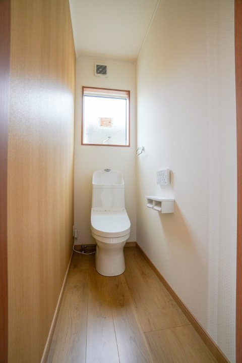 トイレ（清潔感のある空間）
